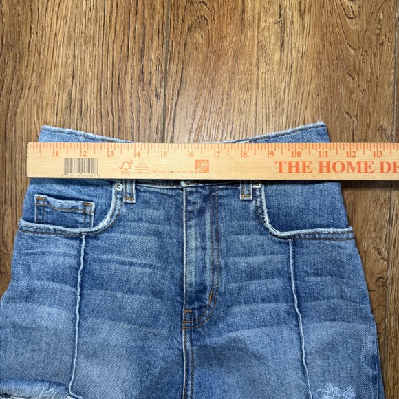 REVICE Denim Venus Star Cutoffs Raw Hem Star Shorts Womens Size 26 USA Made Boho - Picture 5 of 10